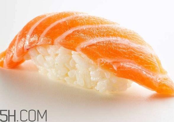 鲑鱼是三文鱼吗？鲑鱼的营养价值