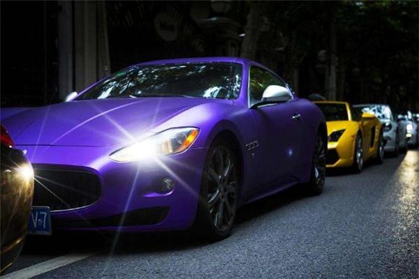 男人喜欢炫富是什么心理 一个男人经常炫富说明什么