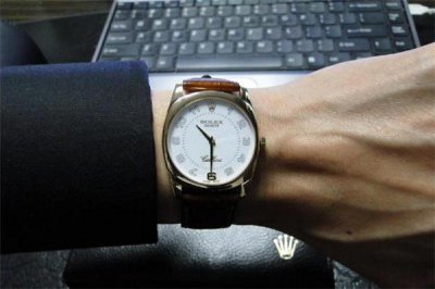 ​男人喜欢炫富是什么心理 一个男人经常炫富说明什么