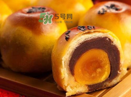 蛋黄酥烤多长时间最好？蛋黄酥烤多久？