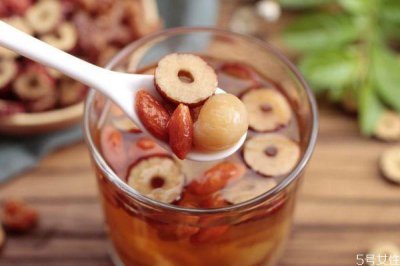 ​红枣泡枸杞有什么好处吗 红枣枸杞茶真的很好吗