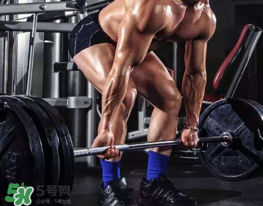 硬拉锻炼哪些肌肉？硬拉有什么好处？