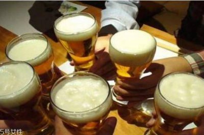 ​喝酒有什么用处呢 酒的功效有什么