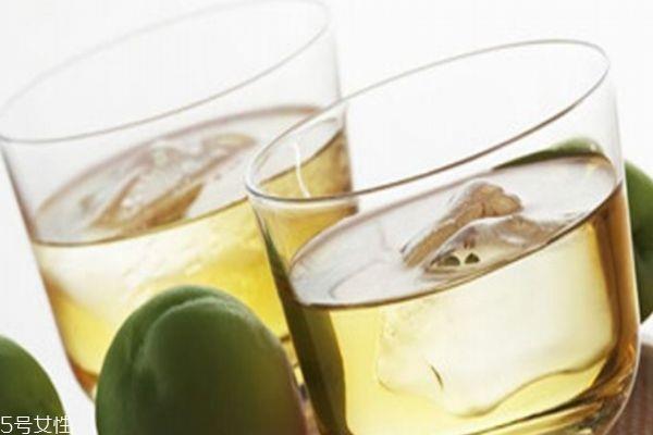 喝酒有什么用处呢 酒的功效有什么