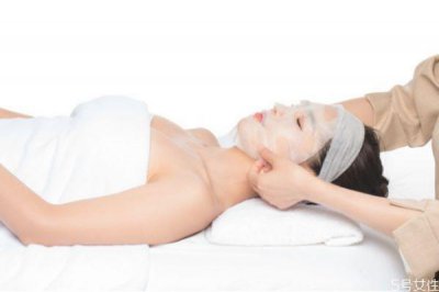 ​敷面膜可以晒太阳吗 面膜的使用时间