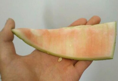 ​西瓜皮洗脸有什么好处?西瓜皮洗脸的功效与作用