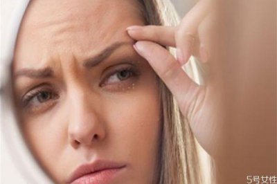 ​为什么眉毛处爱长痘 眉毛周围长痘是什么原因