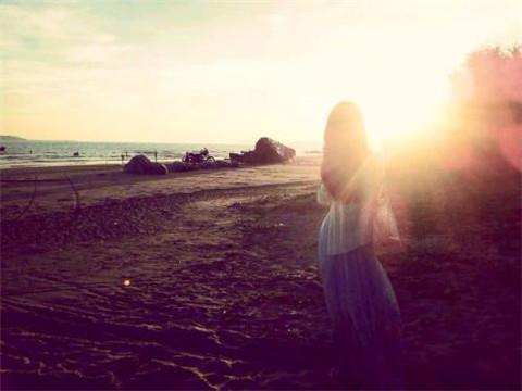 惹女孩子生气了，怎么说话哄她开心句子