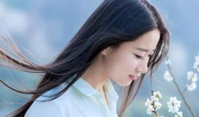 ​女朋友分手了还联系说明什么？是想挽回还是请你帮忙