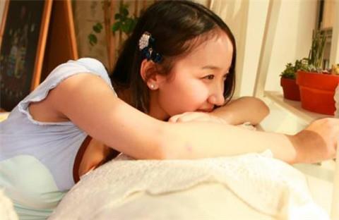 女生说我饿了怎么高情商回复