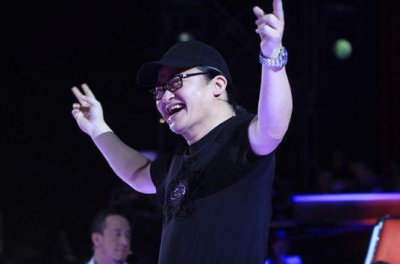 ​刘欢女儿近照曝光！美貌不输一线女星，身材完爆爸爸