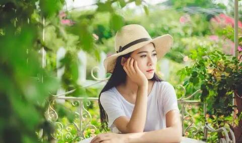 心情不好哄女朋友开心的话要怎么说