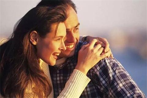 两个人刚处对象没话说1