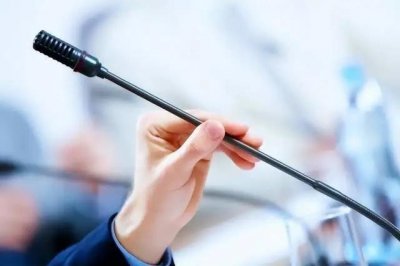 ​20岁女留学生在新加坡坠亡 好友：她多次遭父亲家暴 曾称自己很绝望