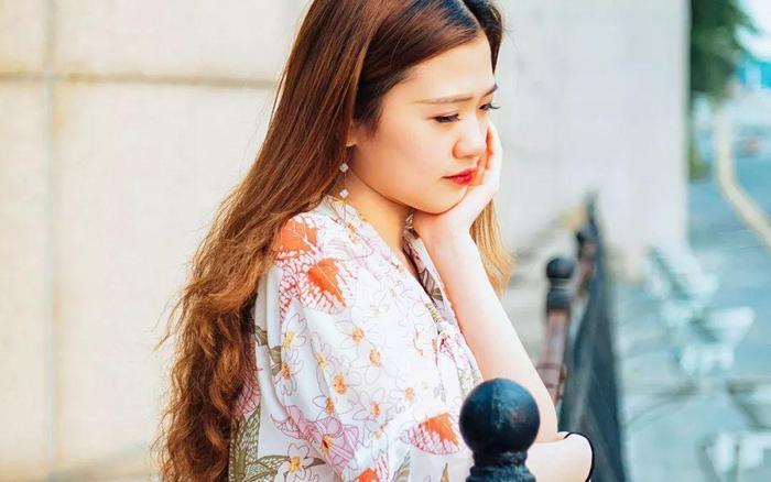 女孩被陌生男亲醒，家有女儿，一定牢记5件事