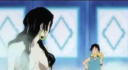 女帝与路飞的多个“暧昧”画面, 路飞还是别做海贼王了!