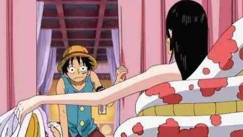 女帝与路飞的多个“暧昧”画面, 路飞还是别做海贼王了!