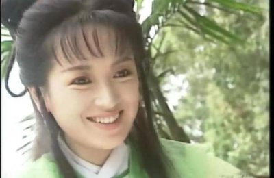 ​曾是黄日华最爱的女人, 颜值不输赵雅芝, 今16岁女儿比妈妈还美