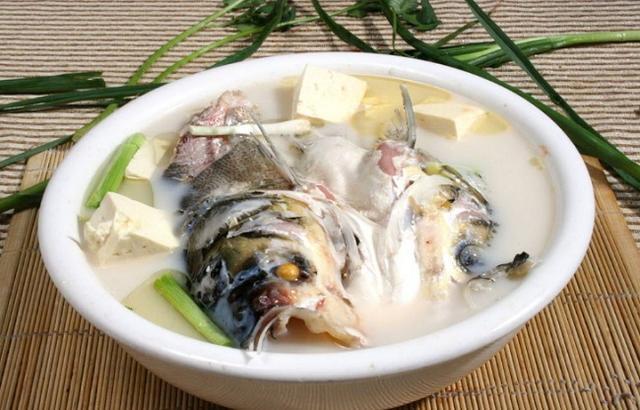 鱼头豆腐火锅的制作方法，记住这几点，做法简单，营养又健康！