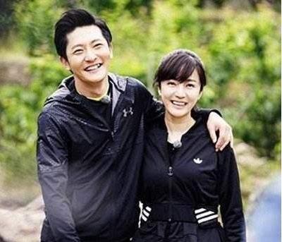 鲍蕾把妹妹介绍郭京飞，两人相识后迅速结婚，现如今14年还很甜蜜