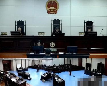 ​妻子逼迫丈夫和情敌三人共睡一床，丈夫忍无可忍怒砍妻子