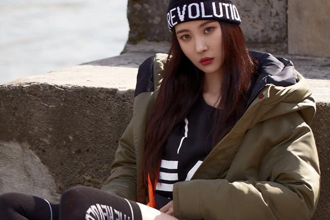 韩国第一美腿李宣美最新写真曝光 最后一张最拉风