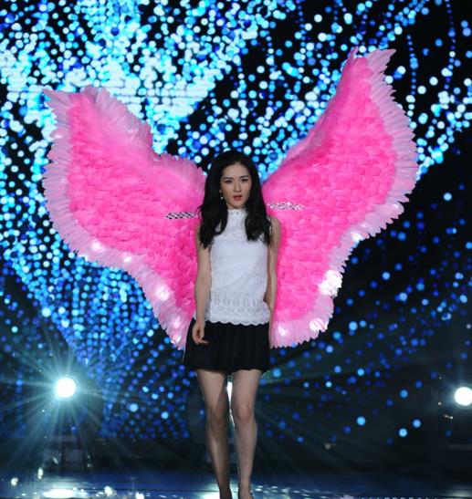 谢娜终于复出，重回快乐大本营，网友真是太想你了