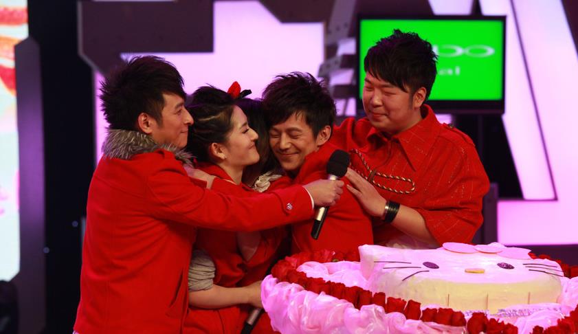 谢娜终于复出，重回快乐大本营，网友真是太想你了