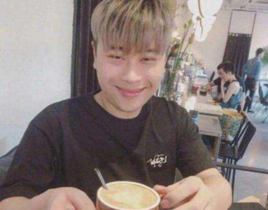 ​卢本伟港独被扒出? 深夜微博澄清