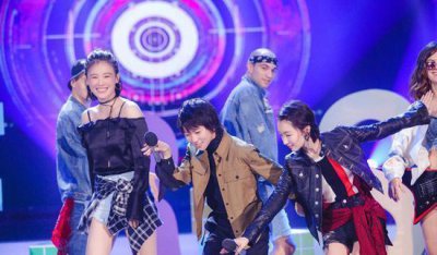 ​周冬雨窦靖童马思纯《快本》玩的好嗨, 爆料介入友情的“第三者”