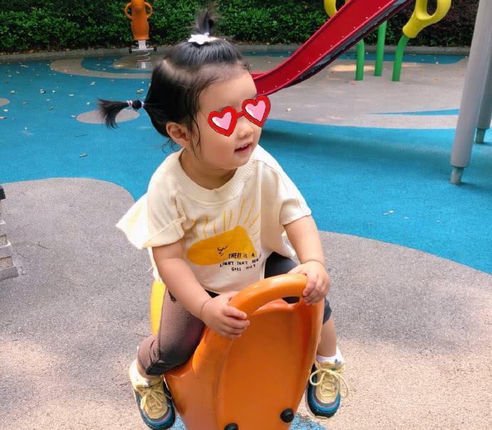 陈赫前妻许婧出书谈离婚, 张子萱宣示主权一招致胜