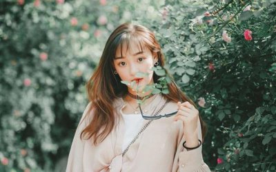 ​怎么聊天找话题不冷场，聊天技巧幽默追女孩子