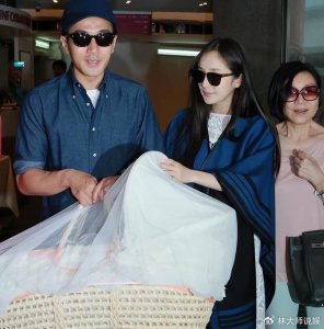 ​刘恺威带女儿出游！9岁小糯米到爸爸胸口，超级惊艳长得像杨幂