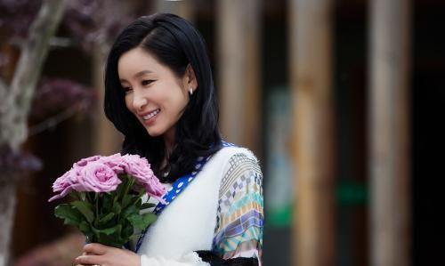 秦海璐曾发誓不割双眼皮，如今竟割双眼皮，实力打脸or另有苦衷？