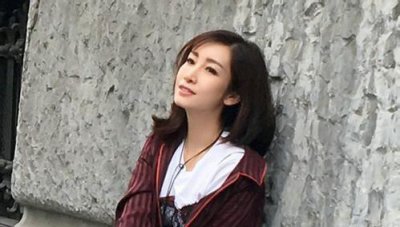 ​秦海璐曾发誓不割双眼皮，如今竟割双眼皮，实力打脸or另有苦衷？