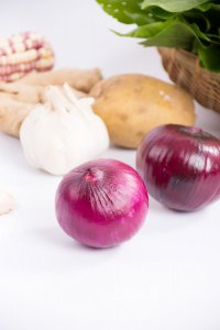 ​家里种一盆洋葱，能吃好看还防感冒