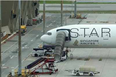 ​新加坡航空将为遇险客机乘客提供赔偿