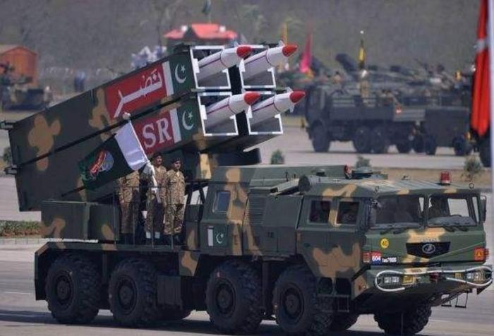 巴基斯坦军费不足百亿，为何会有核武器？一个大国在背后默默支持