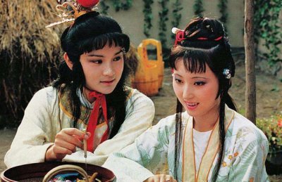 ​贾宝玉其实早就懂人事了，为何还经常与林黛玉在床上打闹？