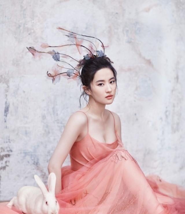 “整容脸”和“天然脸”怎么辨别？就看这3个特征，一目了然！