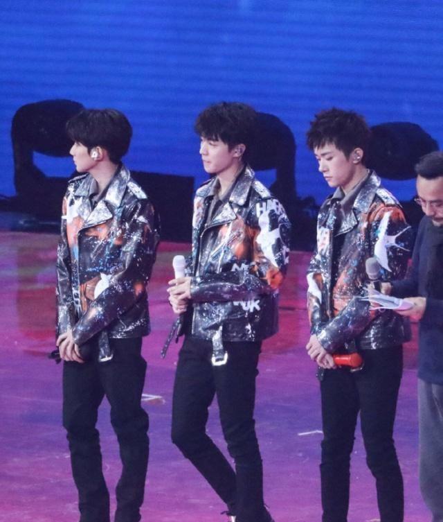 王俊凯在片场还抽烟？清爽少年人设崩塌，看清照片后只能说很无奈