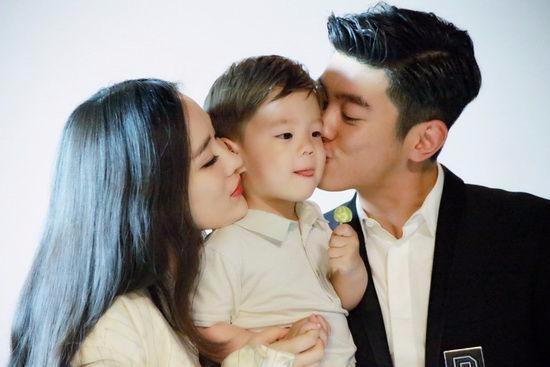 嗯哼：妈妈和我说的最多的一句话是“我爱你”