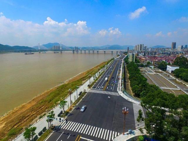 都是三线城市，广东肇庆、安徽滁州、江西宜春，谁能先成二线？