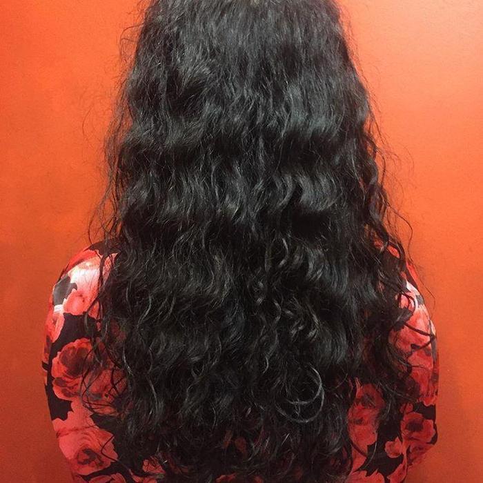 整头烫小卷的发型，洋气又个性