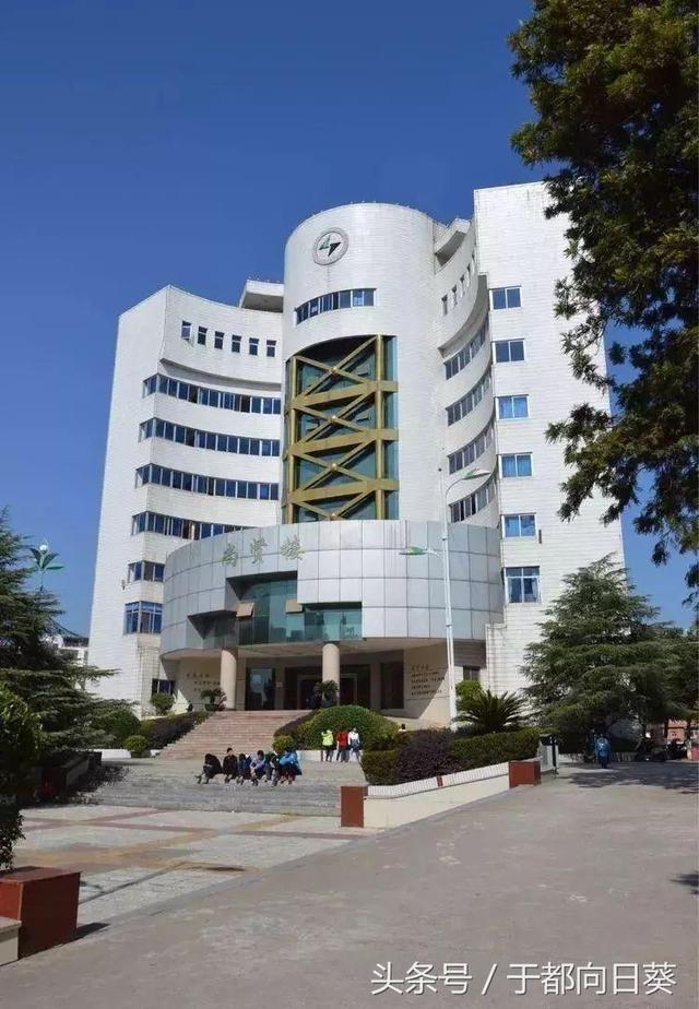 下一站，于都实验中学，你是否和我一样把青春留在这里？