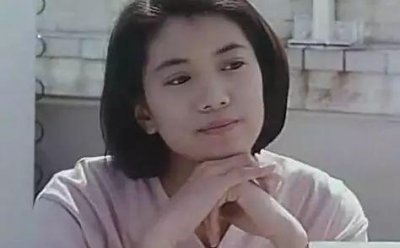 ​袁咏仪自曝曾被富豪包养伤害张智霖：什么样的女人容易洗白？