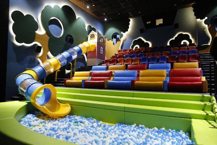 亲子影厅“围剿”熊孩子 | 调查