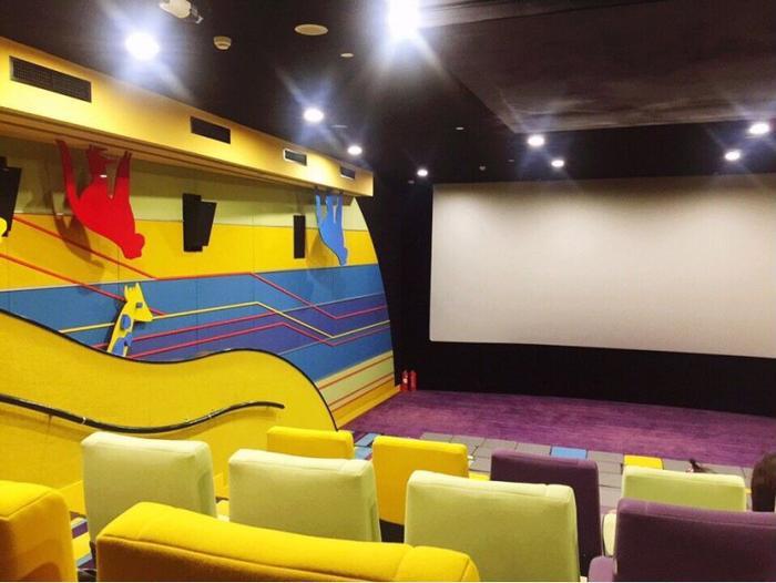 亲子影厅“围剿”熊孩子 | 调查