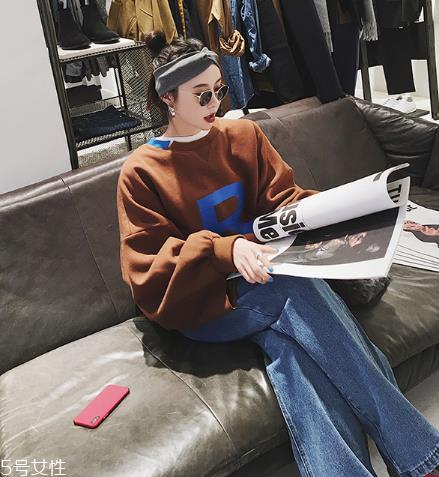 牛仔裤有油渍怎么清洗？巧用面粉来化解