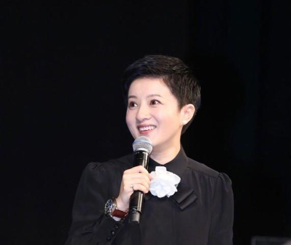 “婉君”金铭近况，创办儿童剧团并亲自授课，39岁仍单身